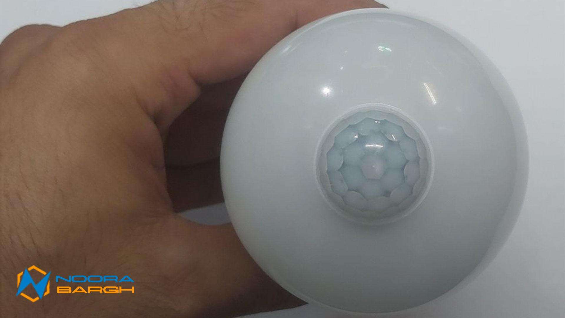 لامپ سنسور دار ۱۲ وات پارس اروند